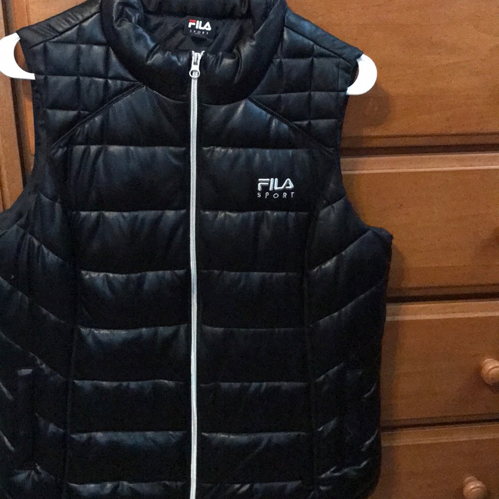 Fila vest